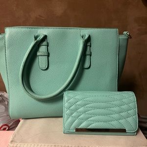 Matching purse and wallet set